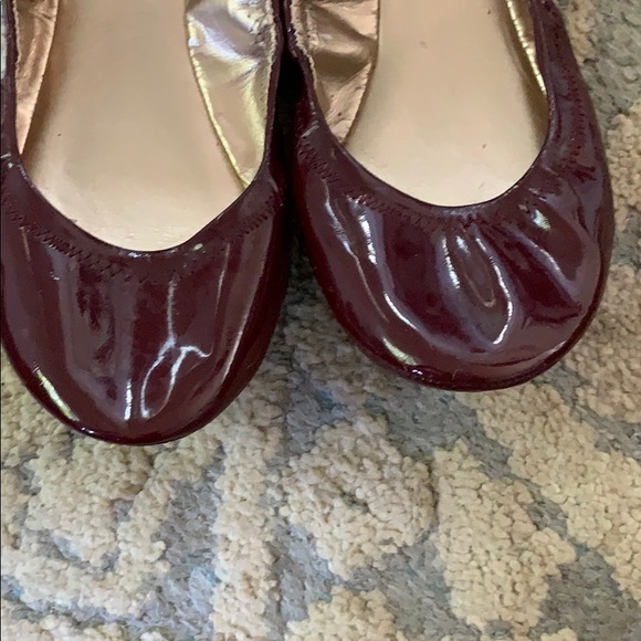 BCBG burgundy flats - Picture 3 of 7